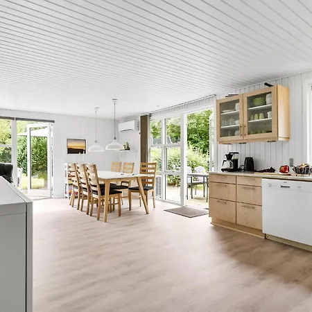 3 Bedroom Stunning In *