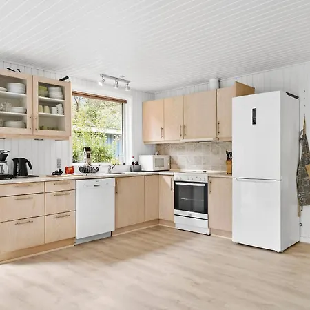 3 Bedroom Stunning In *