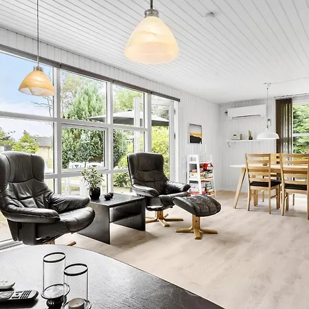 3 Bedroom Stunning In Tarm