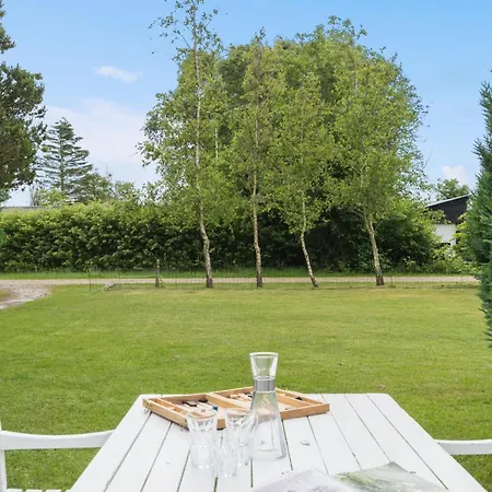 Ferienhaus 3 Bedroom Stunning In